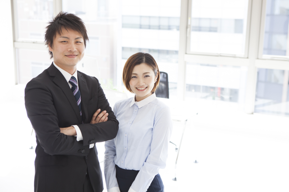 【ロングヘアーアレンジを活かすモデルスタッフ募集】本郷駅徒歩2分！学生、フリーターさん歓迎！履歴書不要！当日電話1本⇒仕事INもOK！単発×日払い◎交通費1000円支給！簡単！